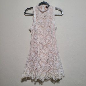 Lulus Mock Neck Sleeveless Lace Dress Size S White Beige